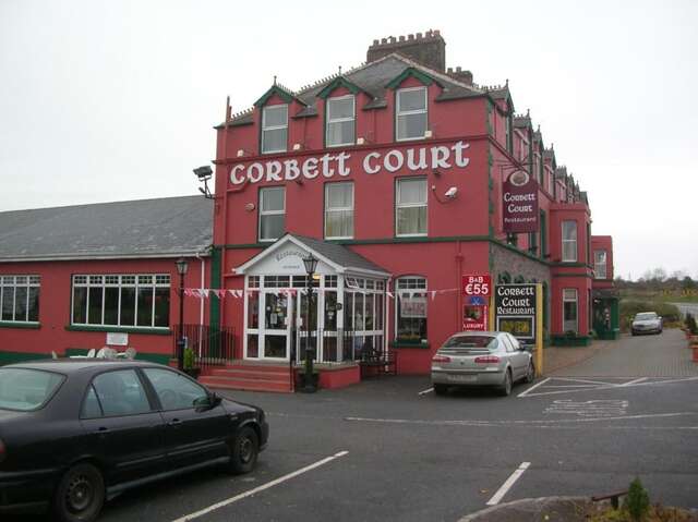 Отель Corbett Court Фермой-3